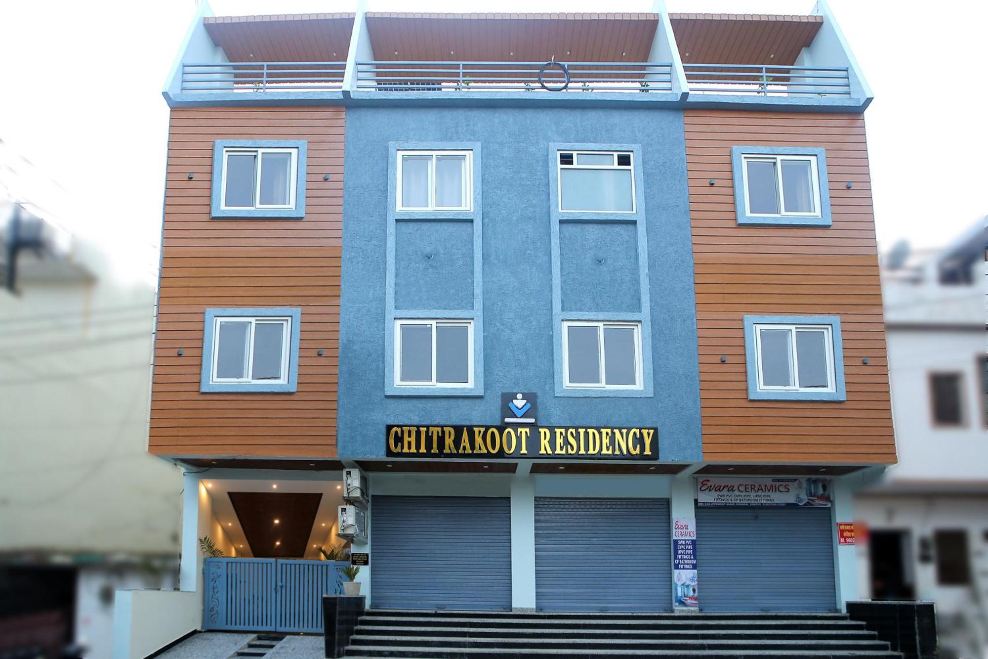 ウダイプル Chitrakoot Residencyアパートホテル エクステリア 写真