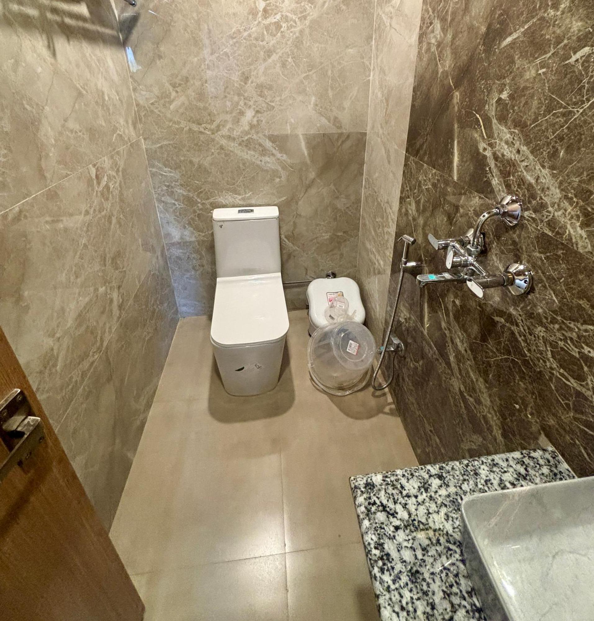 ウダイプル Chitrakoot Residencyアパートホテル エクステリア 写真